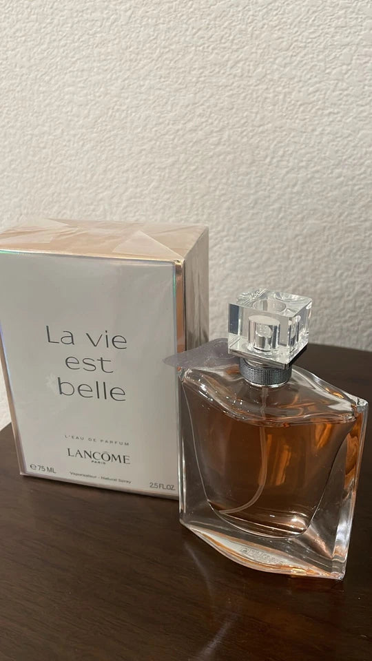 Lancome La Vie Est Belle Eau De Parfum Spray for Women 2.5 oz